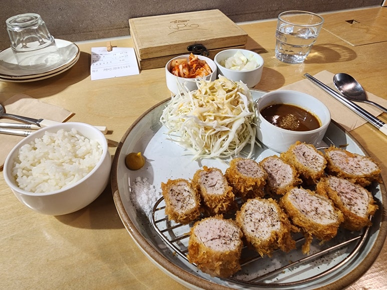 광안리 밀락더마켓 맛집 료코|혼밥하기 좋은 안심카츠 카레맛집